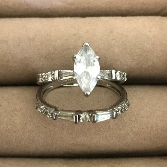 AVON Jewelry - 🌸STERLING SILVER 1.5 CT.CZ ENGAGEMENT SET🌸